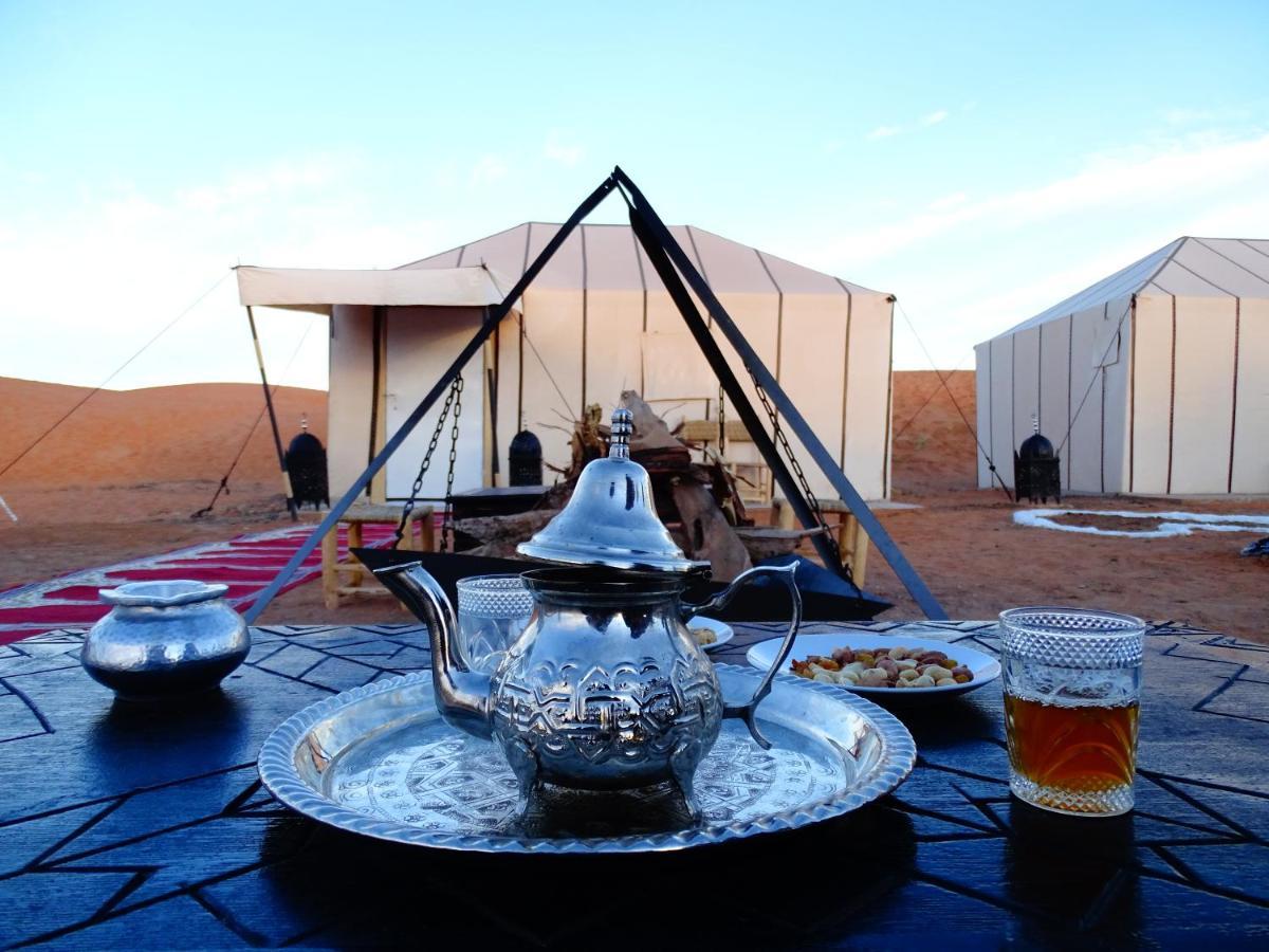 Bed and Breakfast Camel Luxury Camp Merzouga Esterno foto